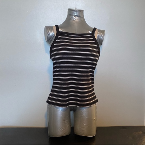 TWO SO juniors XL square neck cropped ribbed tank top - Picture 2 of 4